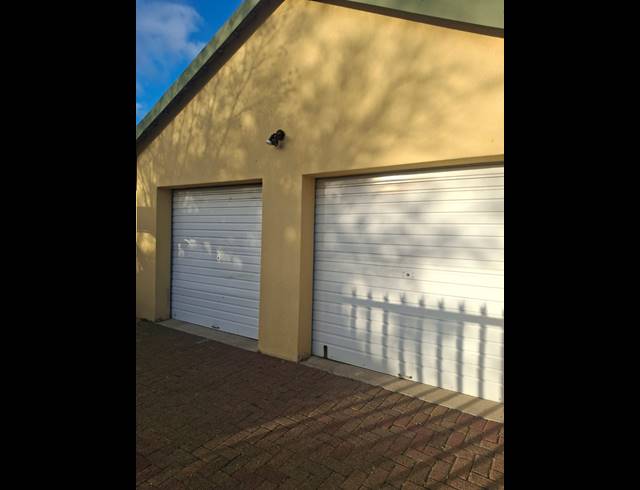 2 BEDROOM APARTMENT TO LET IN SUNSET PARK
